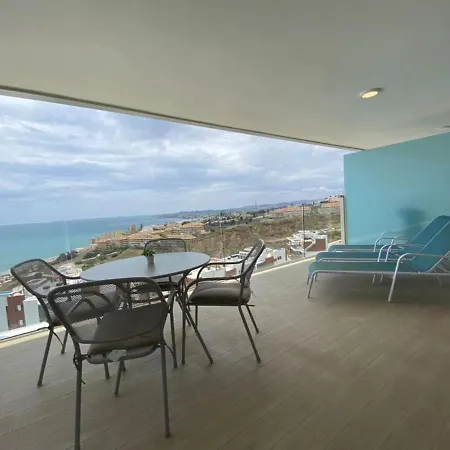 Med One Luxury Sea View Apartment Fuengirola