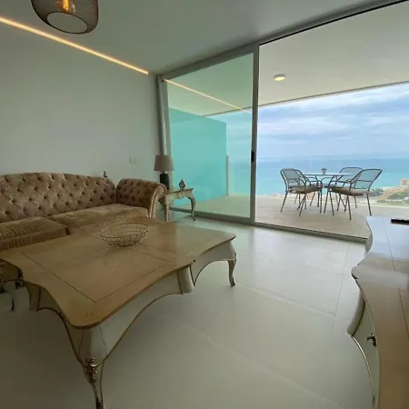 Med One Luxury Sea View Apartment